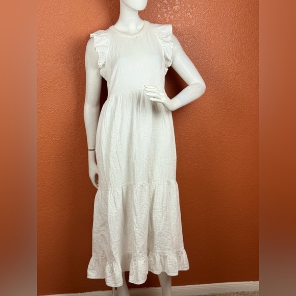 Universal Thread Cream 100% Cotton Long Sleeve Dress Size Medium - Picture 1 of 17